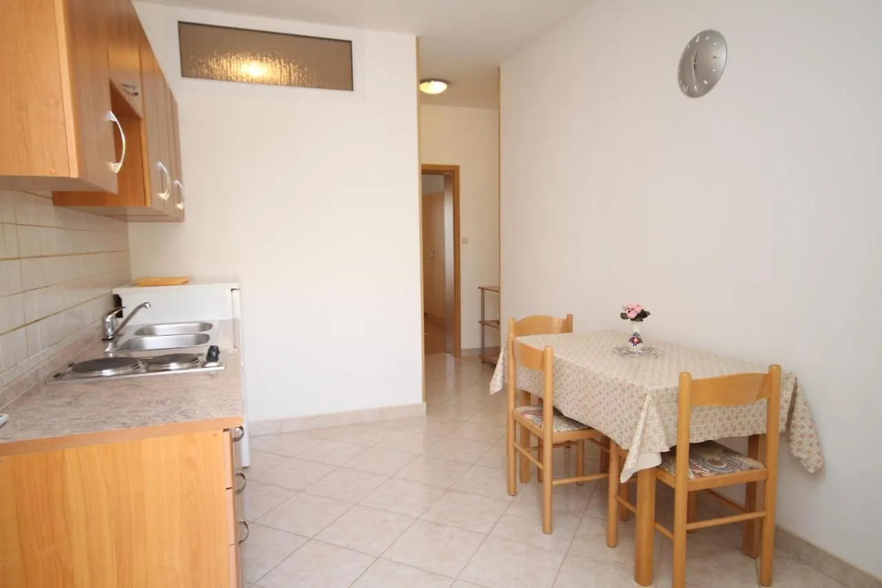 Apartments With A Parking Space Pag - 6291 Pag Town