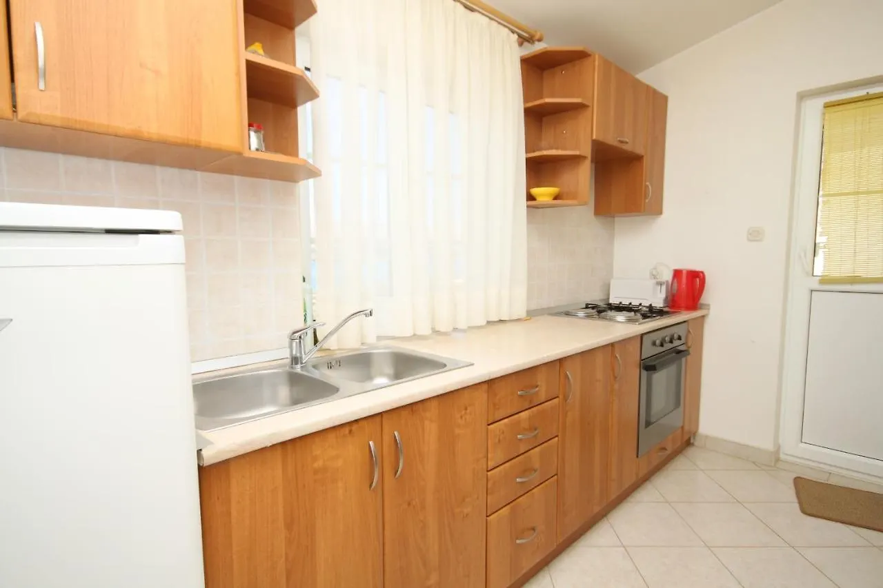 Apartments With A Parking Space Pag - 6291 Pag Town