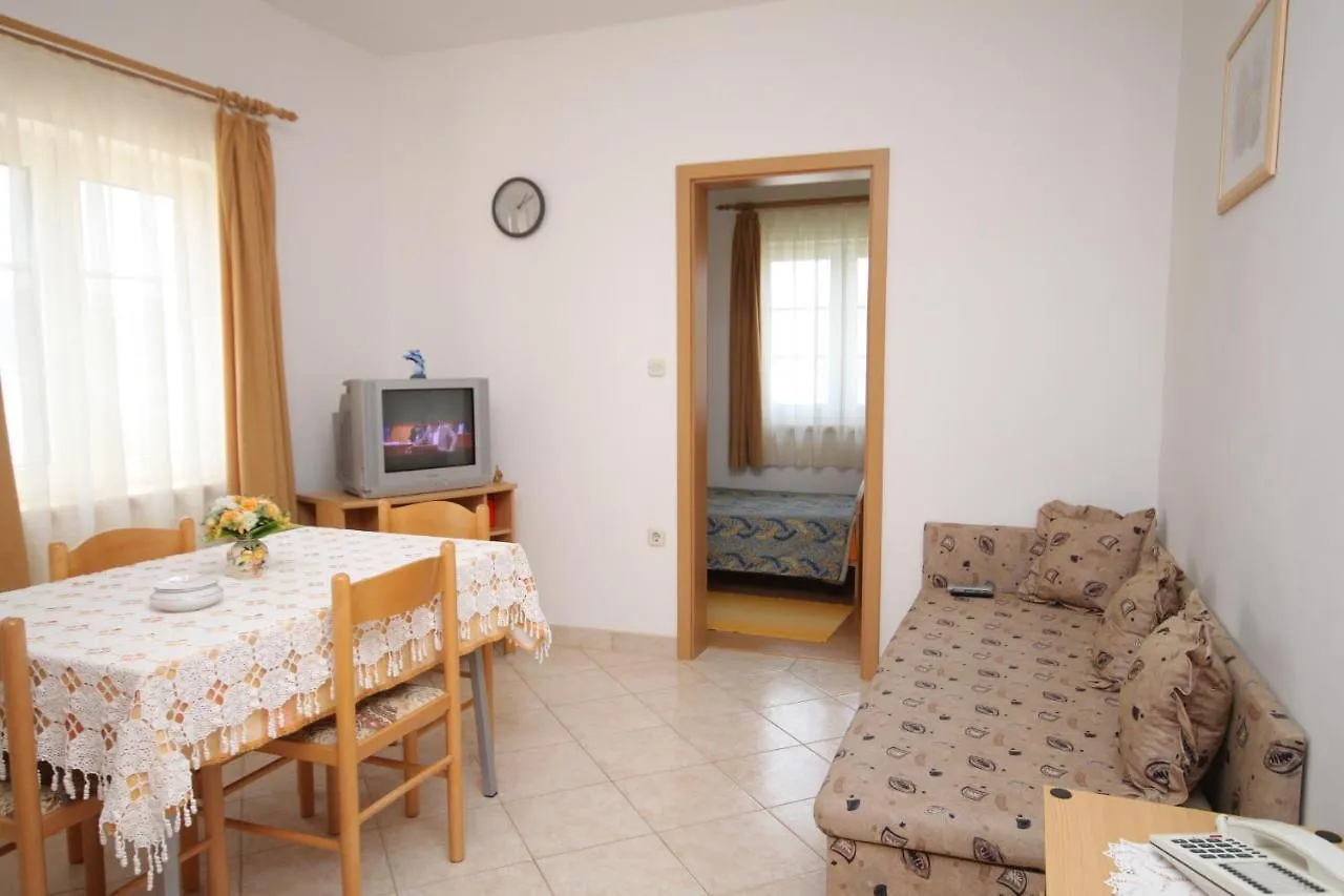 Apartments With A Parking Space Pag - 6291 Pag Town